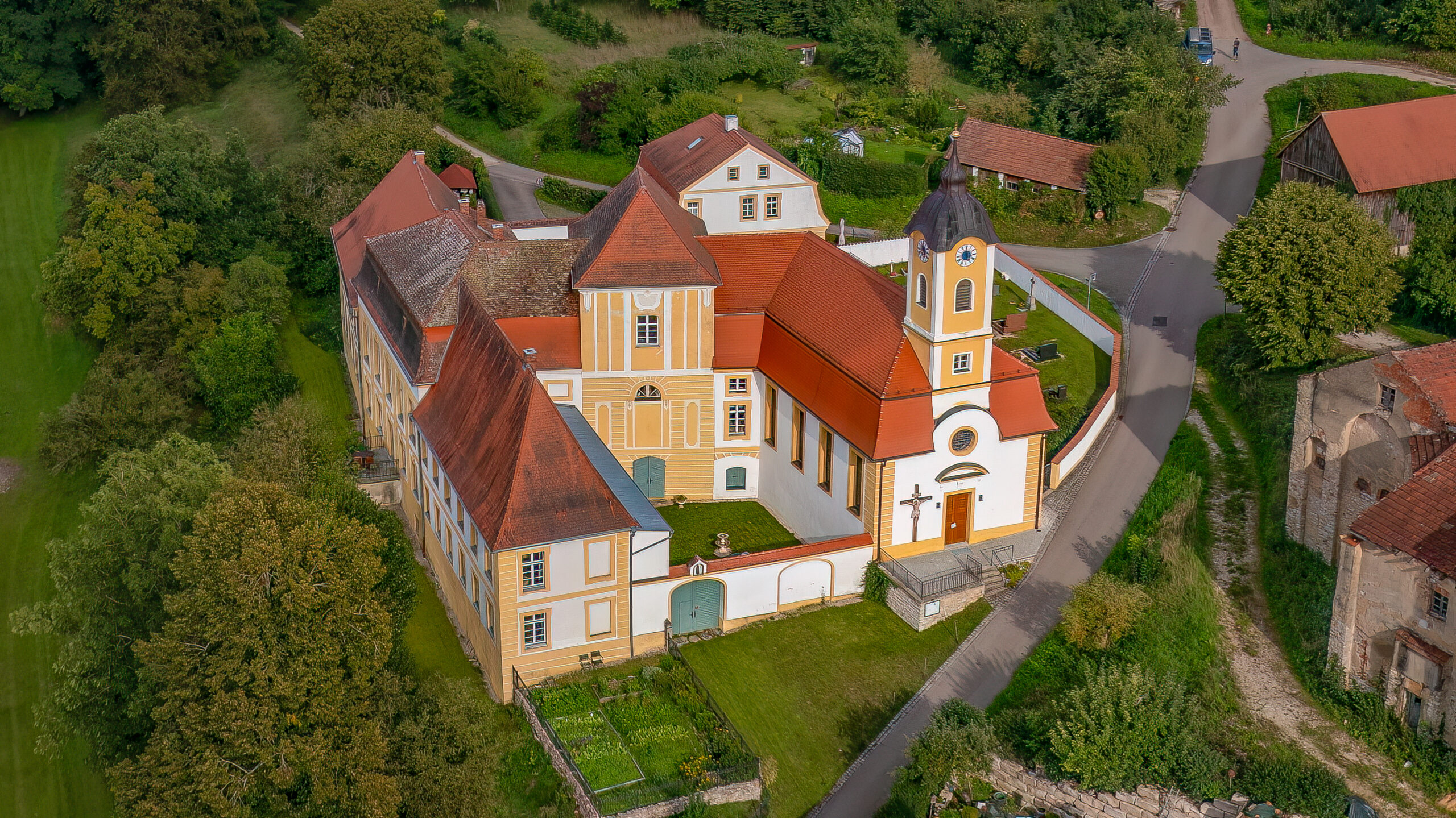 Luftaufnahme von der Johanneskirche